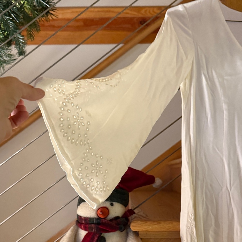 Ella Moss Ivory V-Neck dress